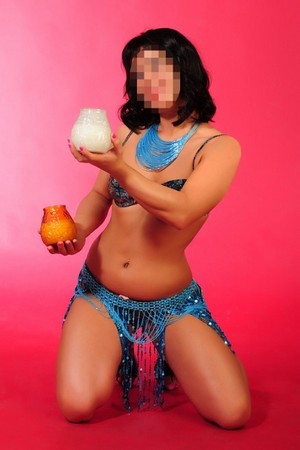 Josephine escort girl Cancale